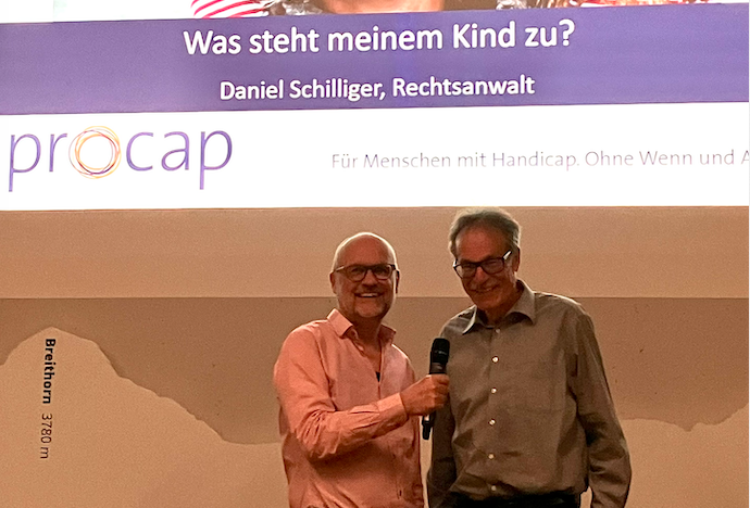 Informationsanlass vom Verein MitMänsch Oberwallis und Procap mit Daniel Schilliger, Rechtsanwalt und Julian Vomsattel, Vereinspräsident.